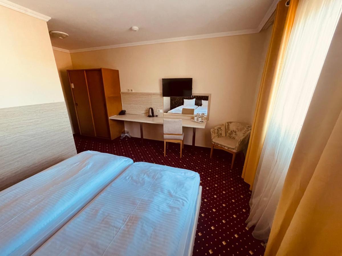 Fergana Uebersee Hotel Bremerhaven Ngoại thất bức ảnh